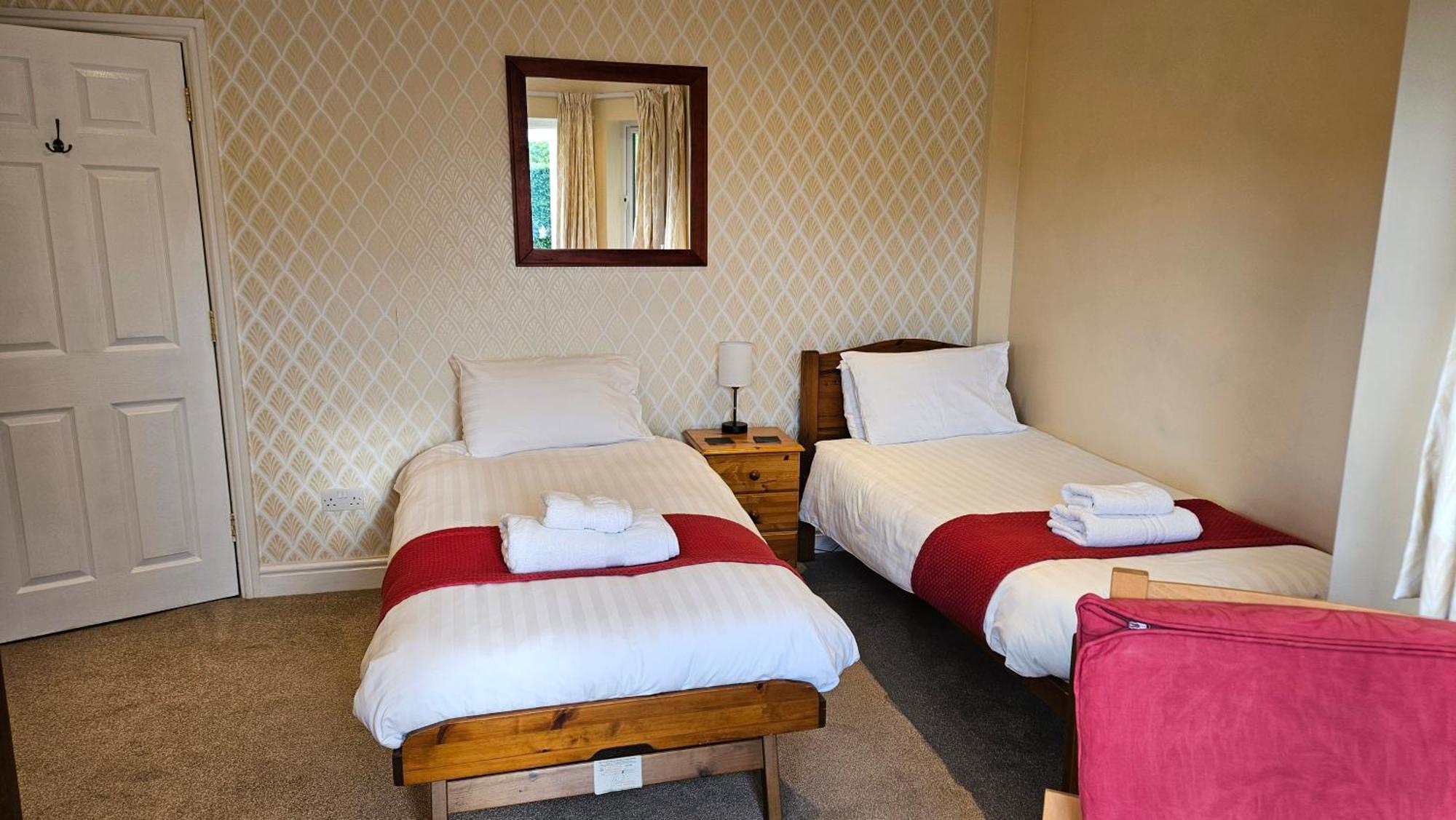 Mandalay Holiday Home エイムズベリー エクステリア 写真
